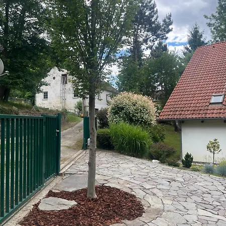 Dom Pod Lesom V Borinke * Stupava